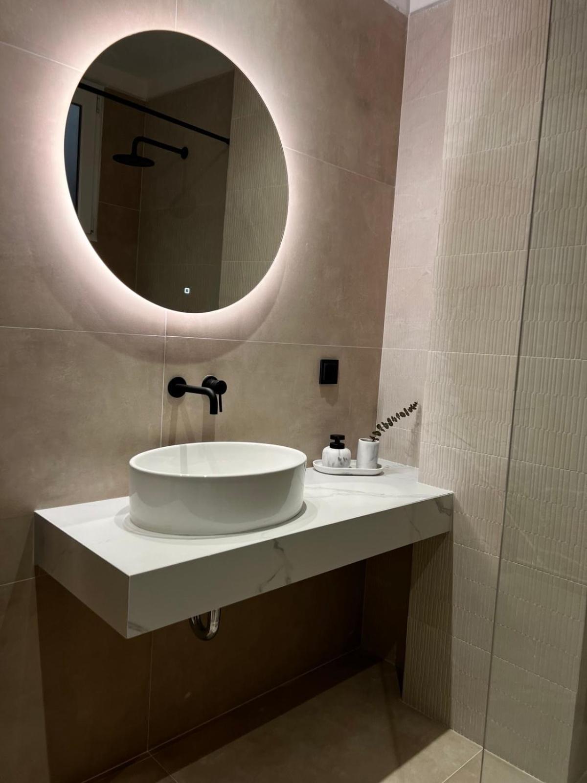 Oikiaegina Apartment Bagian luar foto