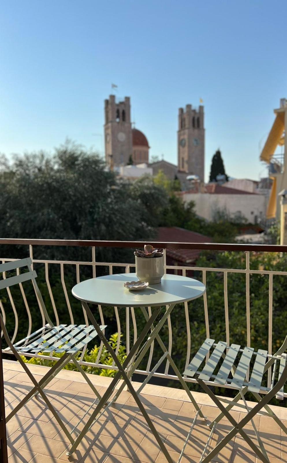 Oikiaegina Apartment Bagian luar foto